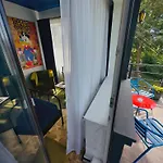 Very Bad Hootel Kowno