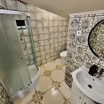 Hotel Very Bad Hootel 3*