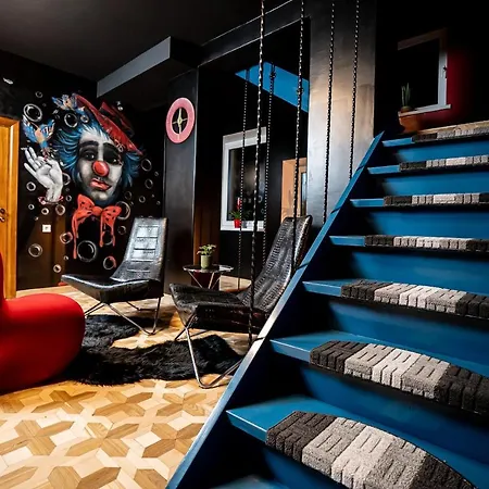 Hotel Very Bad Hootel Kaunas