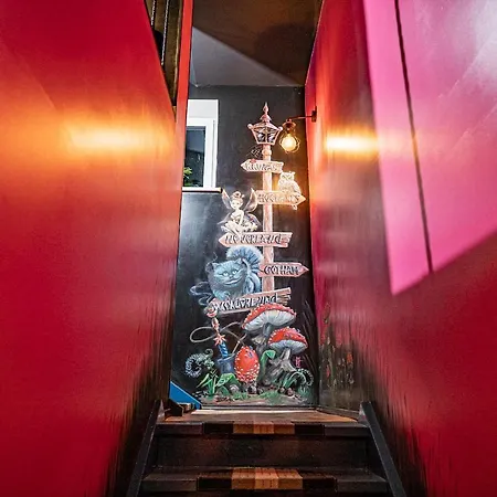 Very Bad Hootel 3* Kaunas