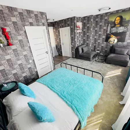 Viešbutis Very Bad Hootel