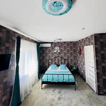 Very Bad Hootel 3* كاوناس