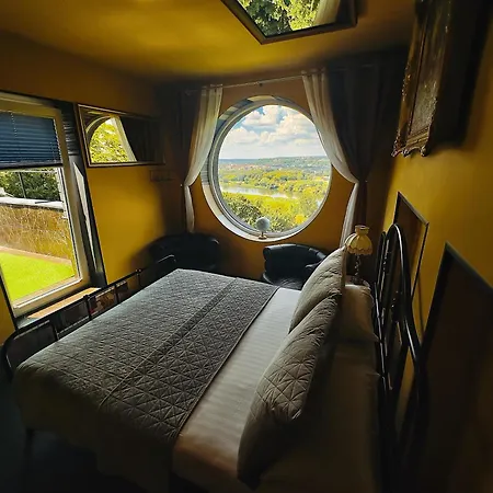 Very Bad Hootel 3* Kaunas