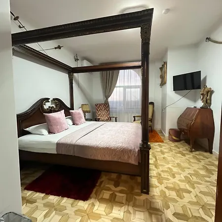 Very Bad Hootel Kaunas