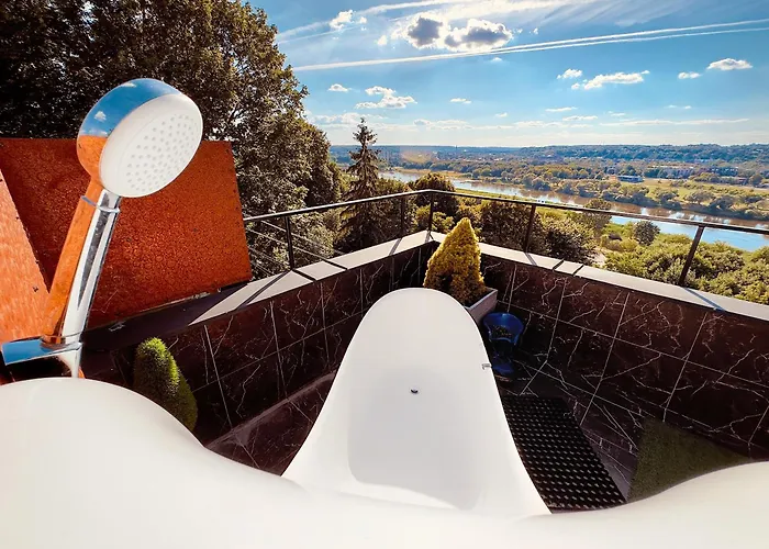 Very Bad Hootel Hotel