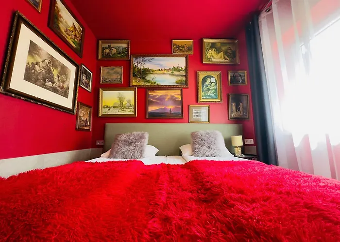 Very Bad Hootel 考纳斯