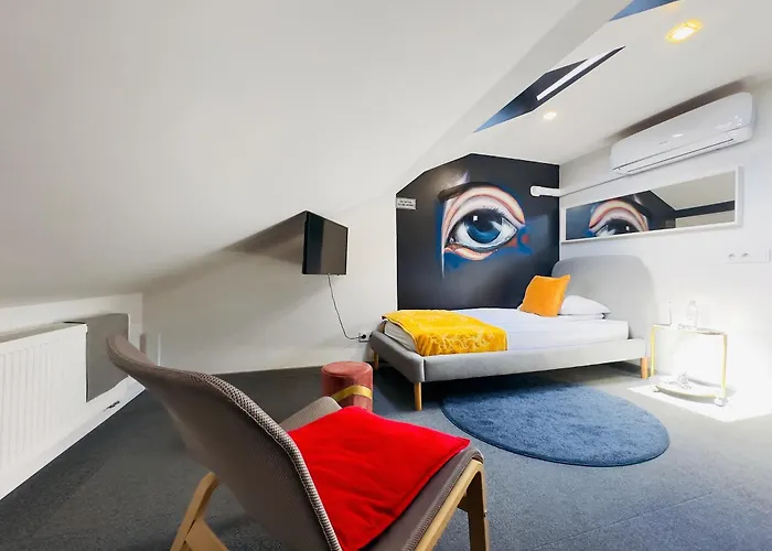 Hotel Very Bad Hootel Kaunas